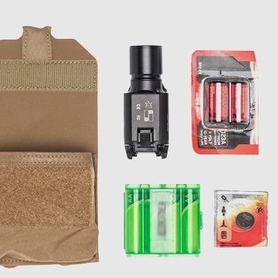 Small MOLLE pouch for batteries