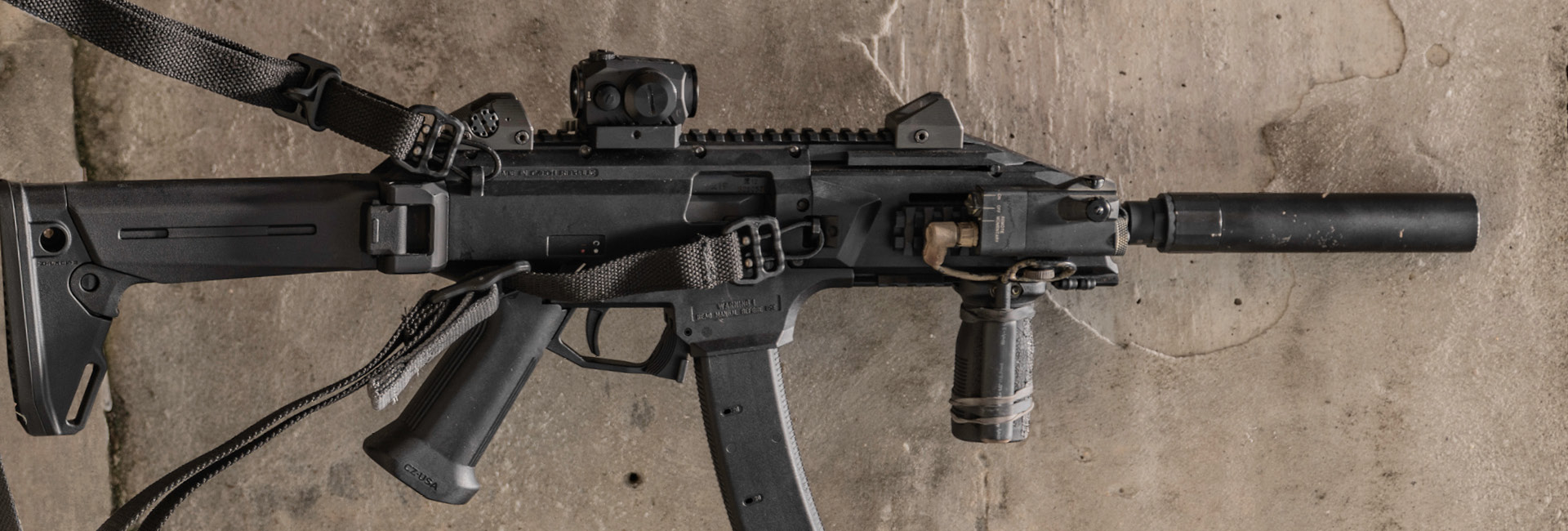 Vickers SMG Sling on a Scorpion EVO